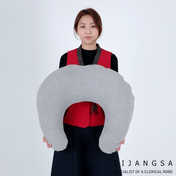 [6054] U자형 누비 쿠션 방석 / 생활한복 개량한복 법복 절복 승복 절소품 한복소품